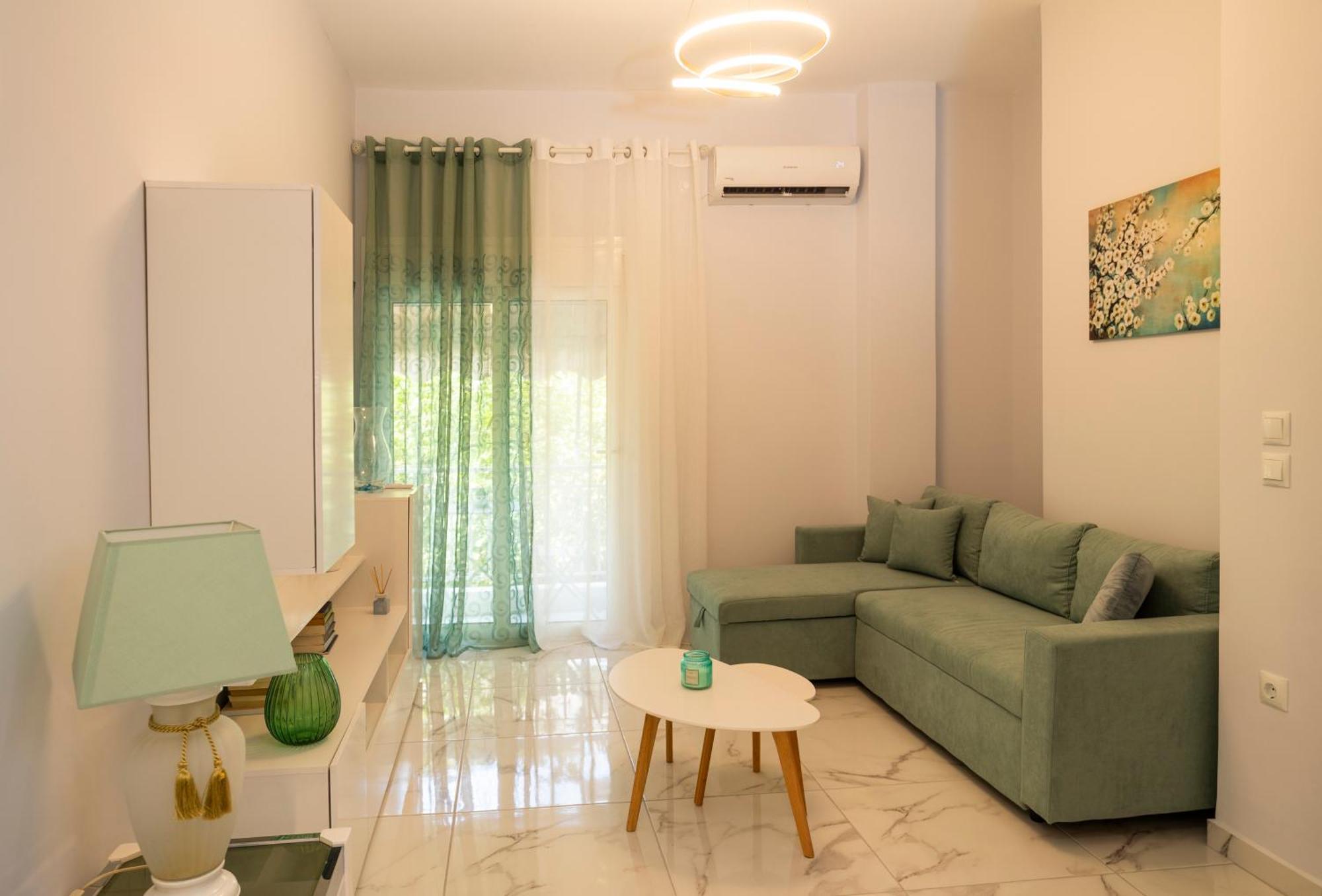 Simpli-city Apartment